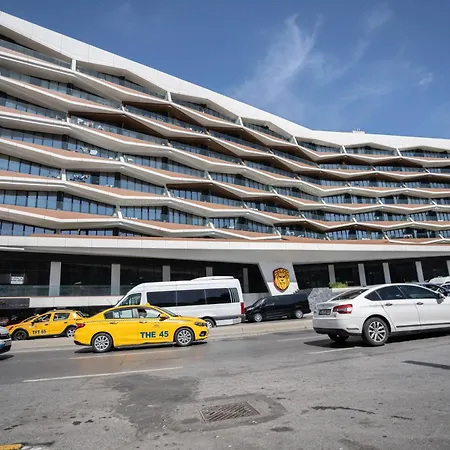 With Premium Amenities Апартаменты *